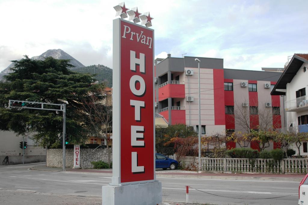 Hotel Prvan Vrgorac Exteriér fotografie